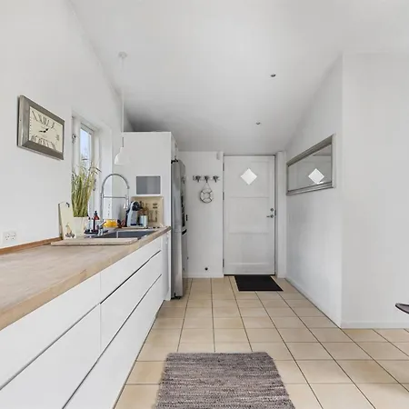 Mads - 1-2km From The Sea By Interhome Vakantiehuis Hornbæk